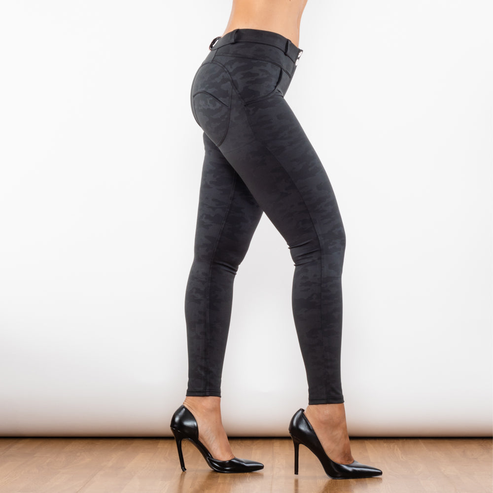 Black Camo Middle Waist Leggings