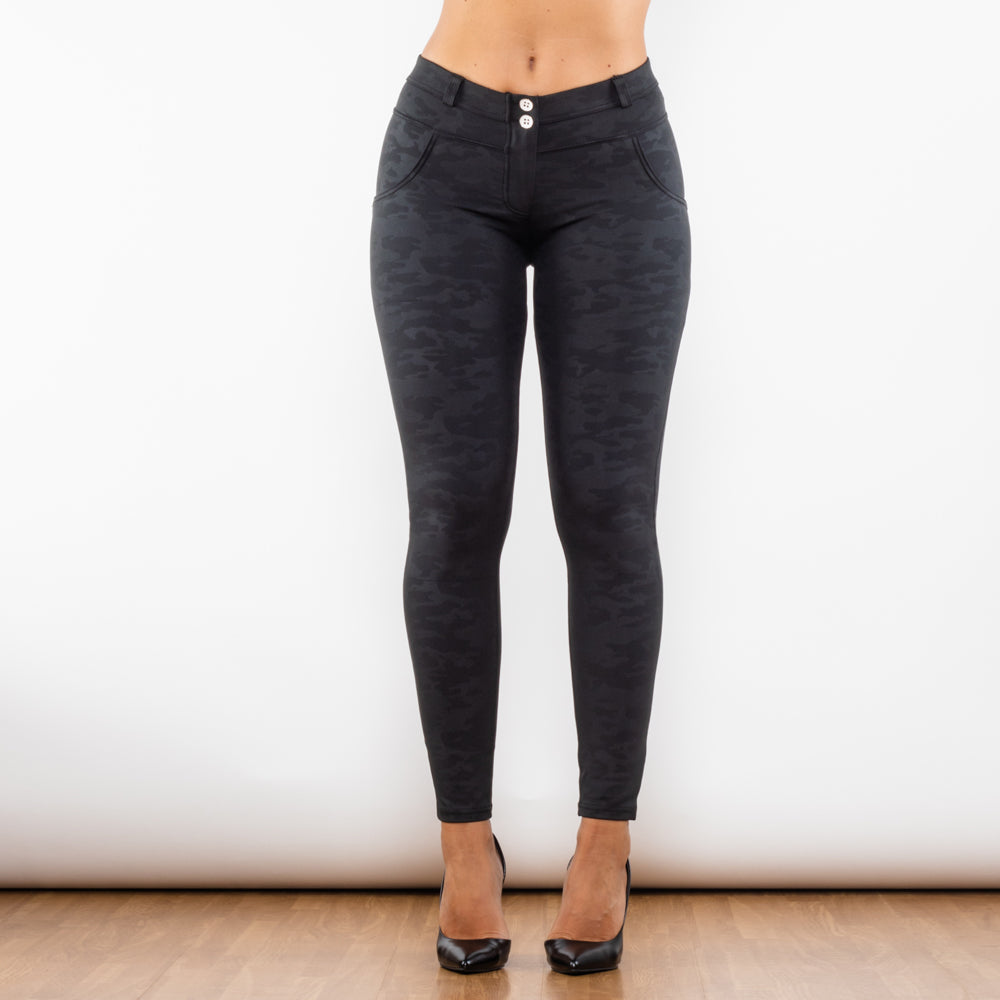 Black Camo Middle Waist Leggings