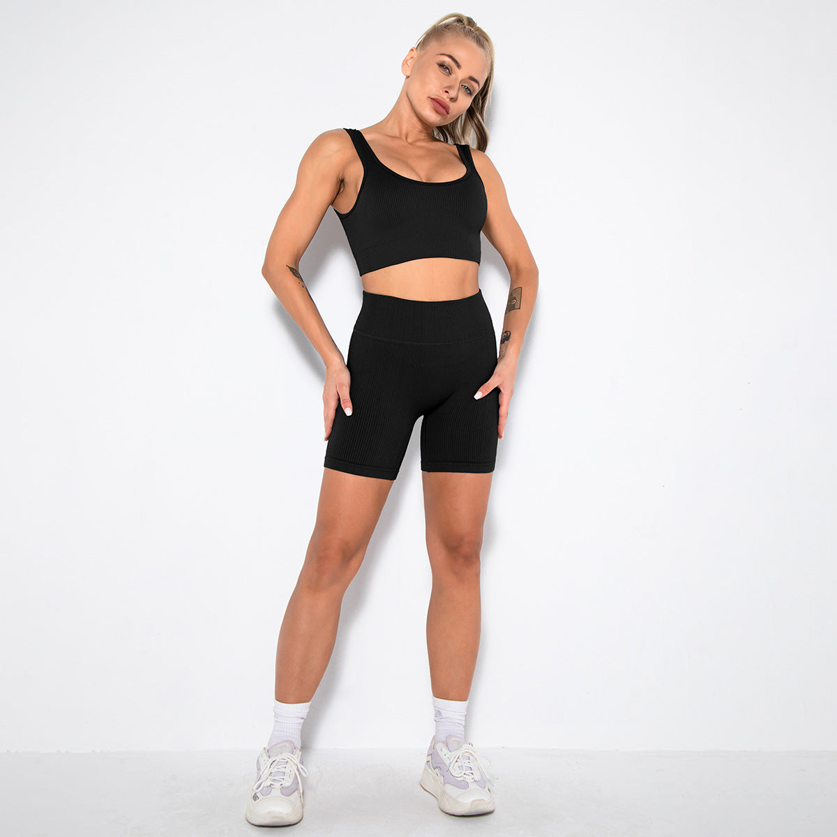 Seamless Thread Sports Tank Shorts Set